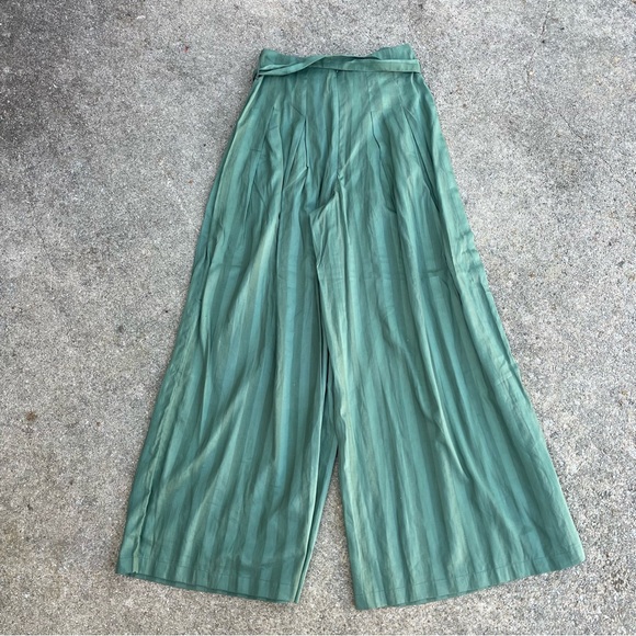 TULAROSA Revolve Kade Pant Green Striped Pleated Wide Leg Trousers Size Small - Picture 16 of 16